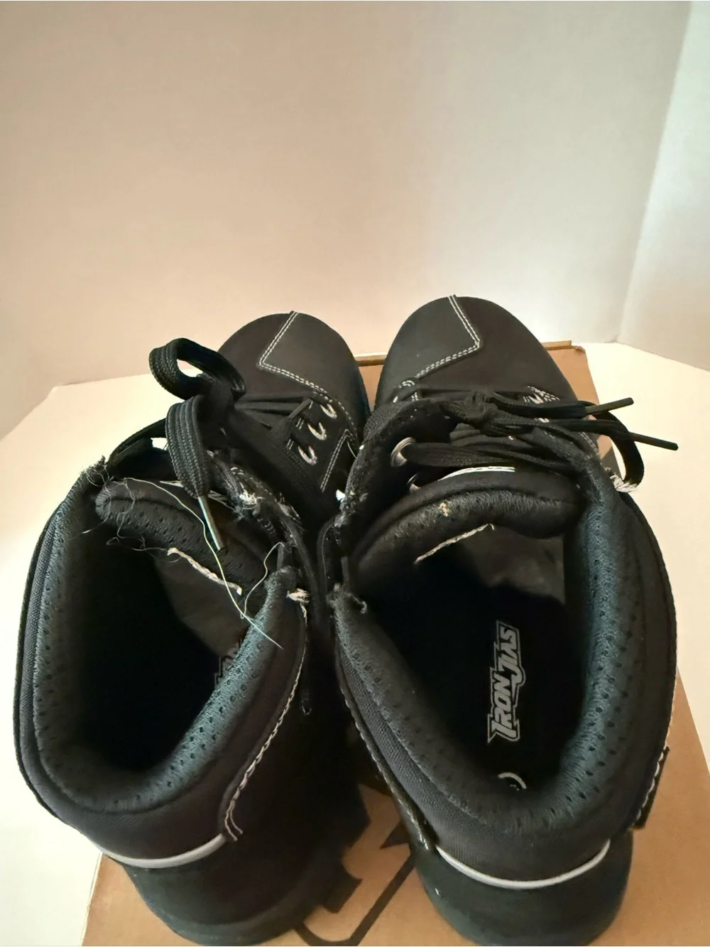 Iron Jias Black Anti Slip Short Motorcycle Shoes Men’s 10 NEW